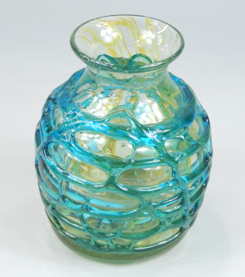 Appraisal: A Mdina Maltese glass vase with trailed blue decoration on