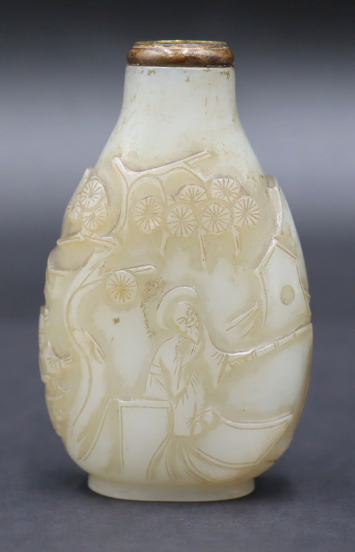 Appraisal: TH C CHINESE WHITE JADE CARVED SNUFF BOTTLE th century