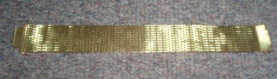 Appraisal: A ct gold brick link bracelet cm long approximately gms