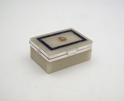 Appraisal: A silver mounted agate table vesta box by G Betjemin