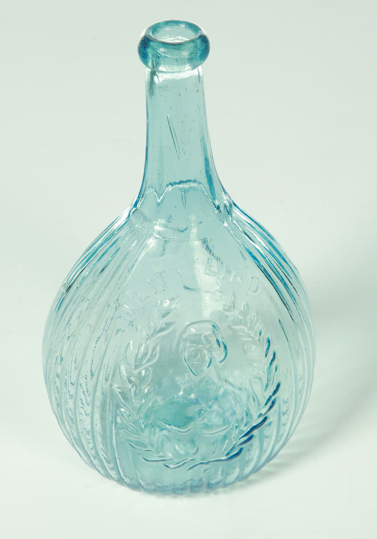 Appraisal: AMERICAN BLOWN GLASS CALABASH Second quarter- th century Jeny Lind