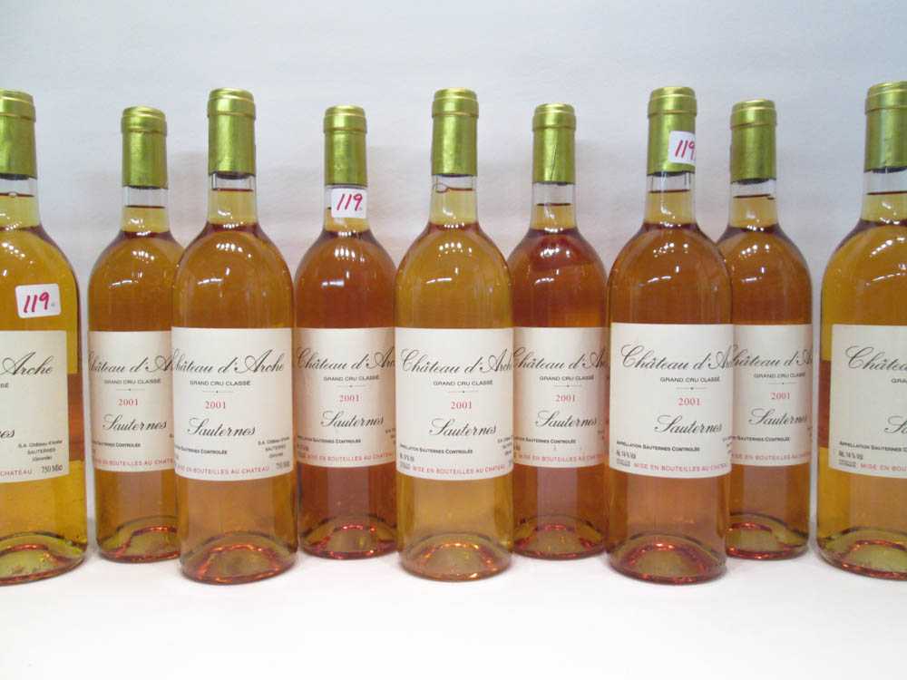 Appraisal: TEN BOTTLES OF VINTAGE FRENCH WHITE BORDEAUX WINE Chateau d'Arche