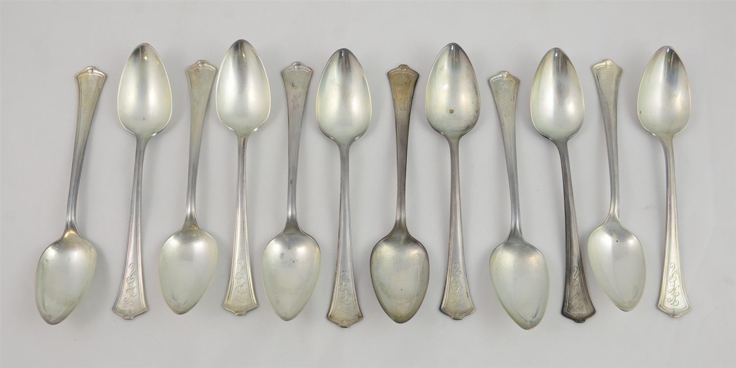 Appraisal: Wallace sterling silver teaspoons America pattern letter mono on front