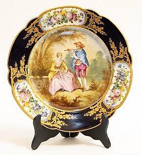 Appraisal: SEVRES PAINTED PORCELAIN CABINET PLATE OF LOVERSCirca The reverse with