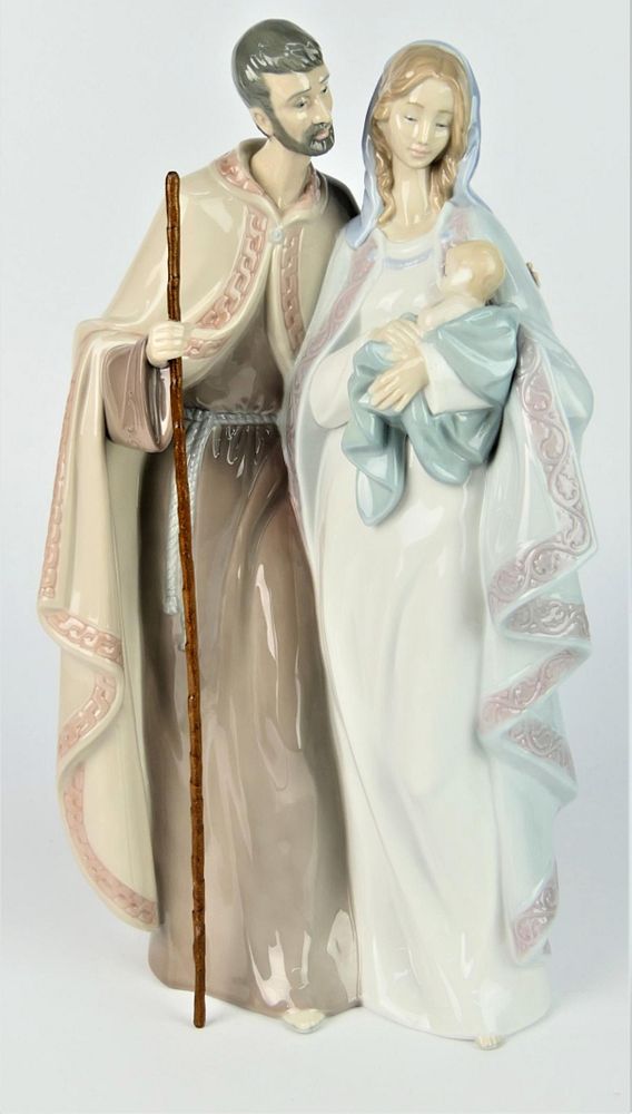 Appraisal: LLADRO PORCELAIN FIGURE LLADRO PORCELAIN FIGURE Condition All lots are