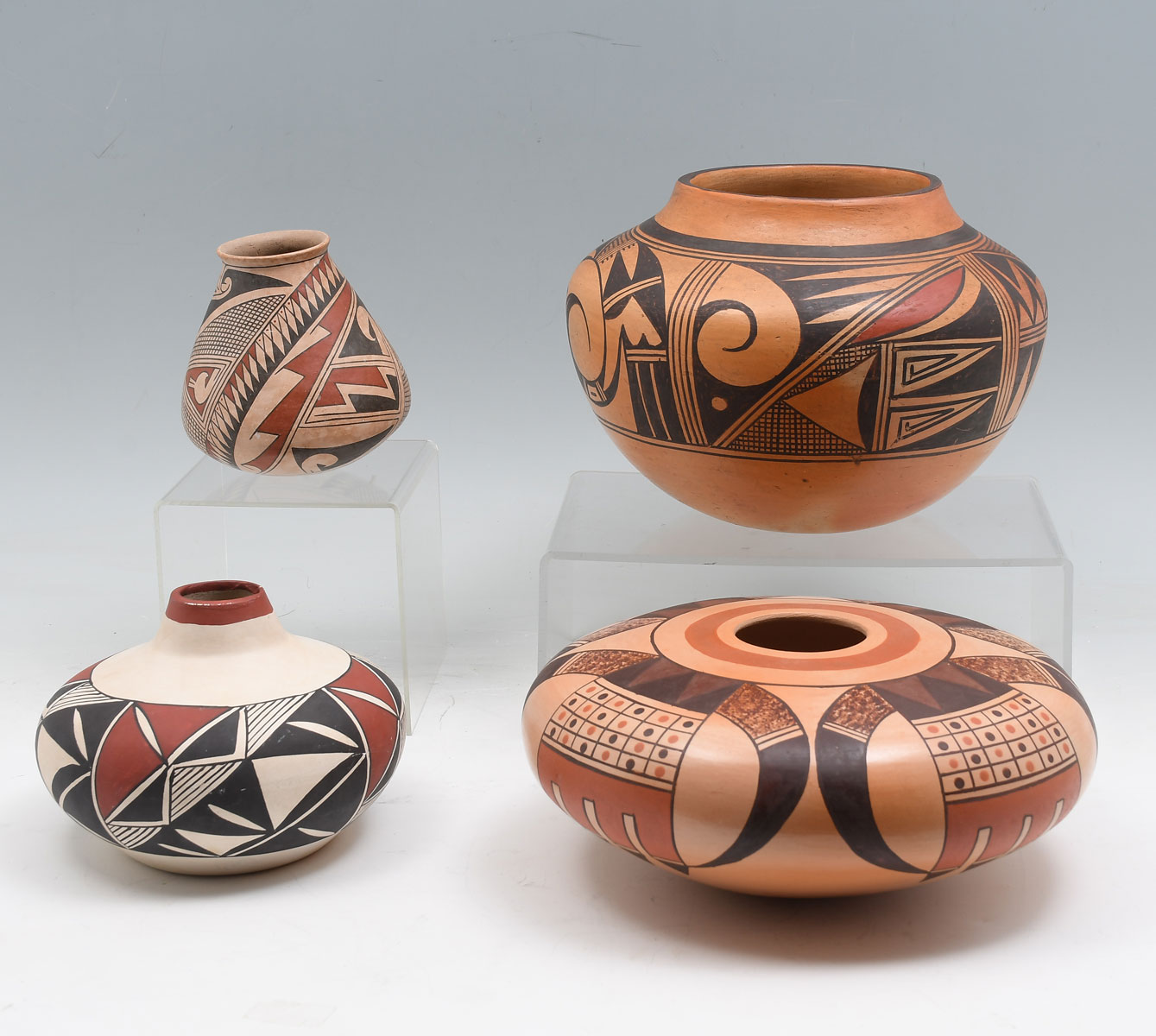 Appraisal: PIECE NATIVE AMERICAN INDIAN POTTERY Mata Ortiz Casas Grandes Pottery