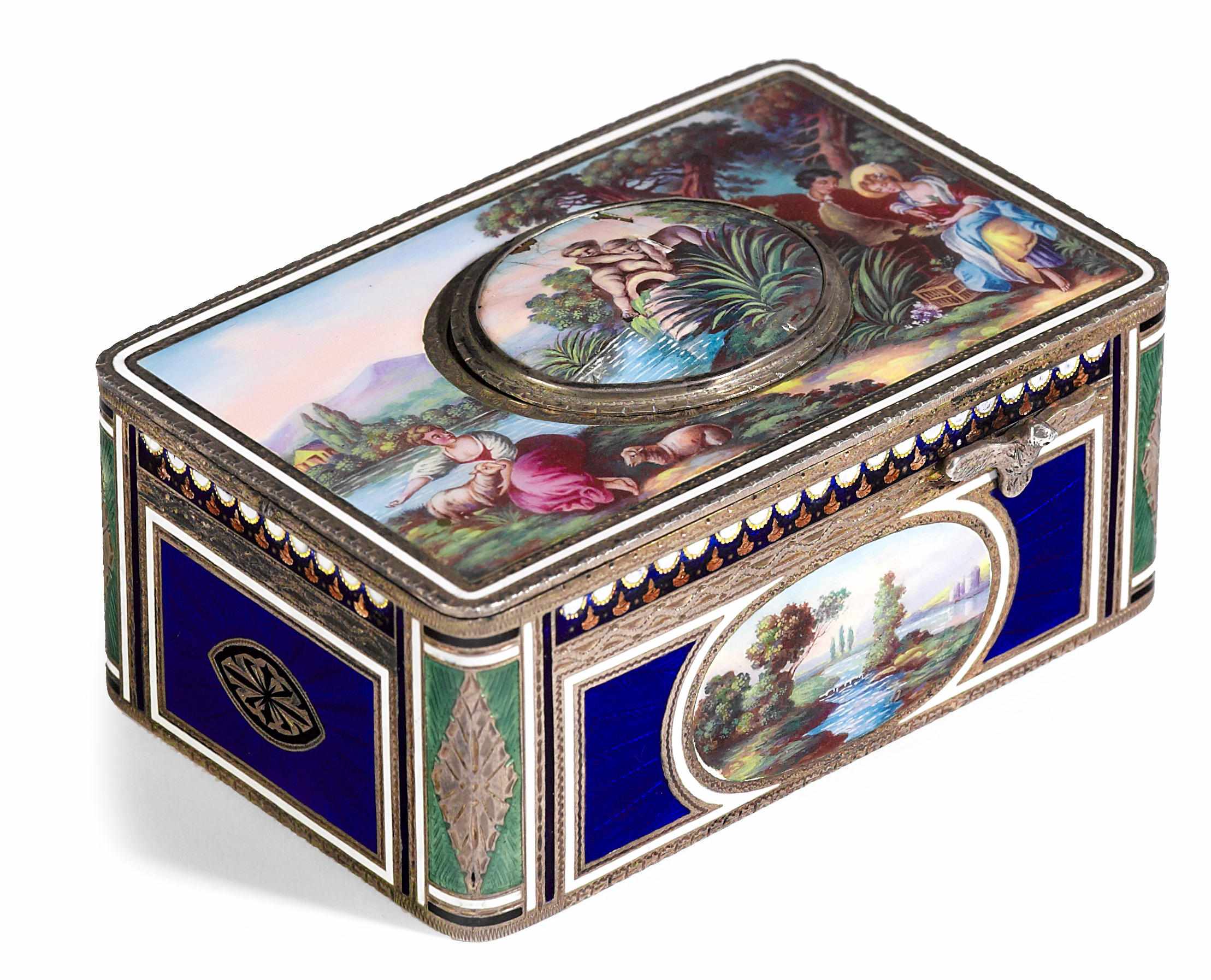 Appraisal: A Continental enamel singing bird music box early th century