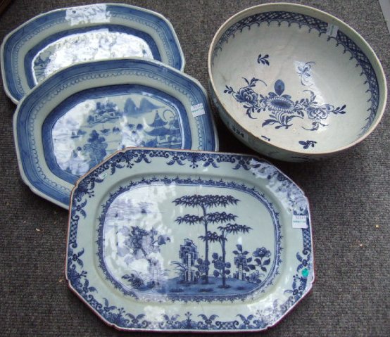 Appraisal: A pair of Chinese blue and white rectangular plates with