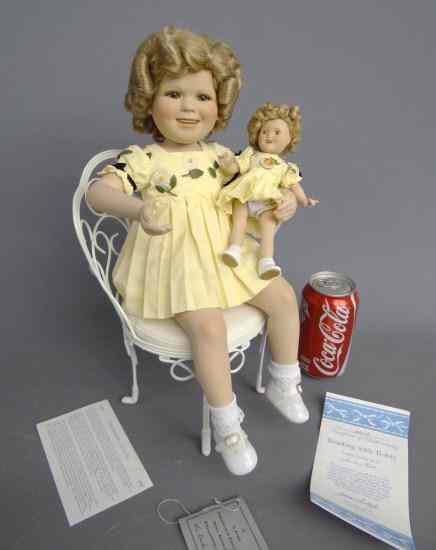 Appraisal: Shirley Temple in original box ''Shirley Temple and Her Doll''