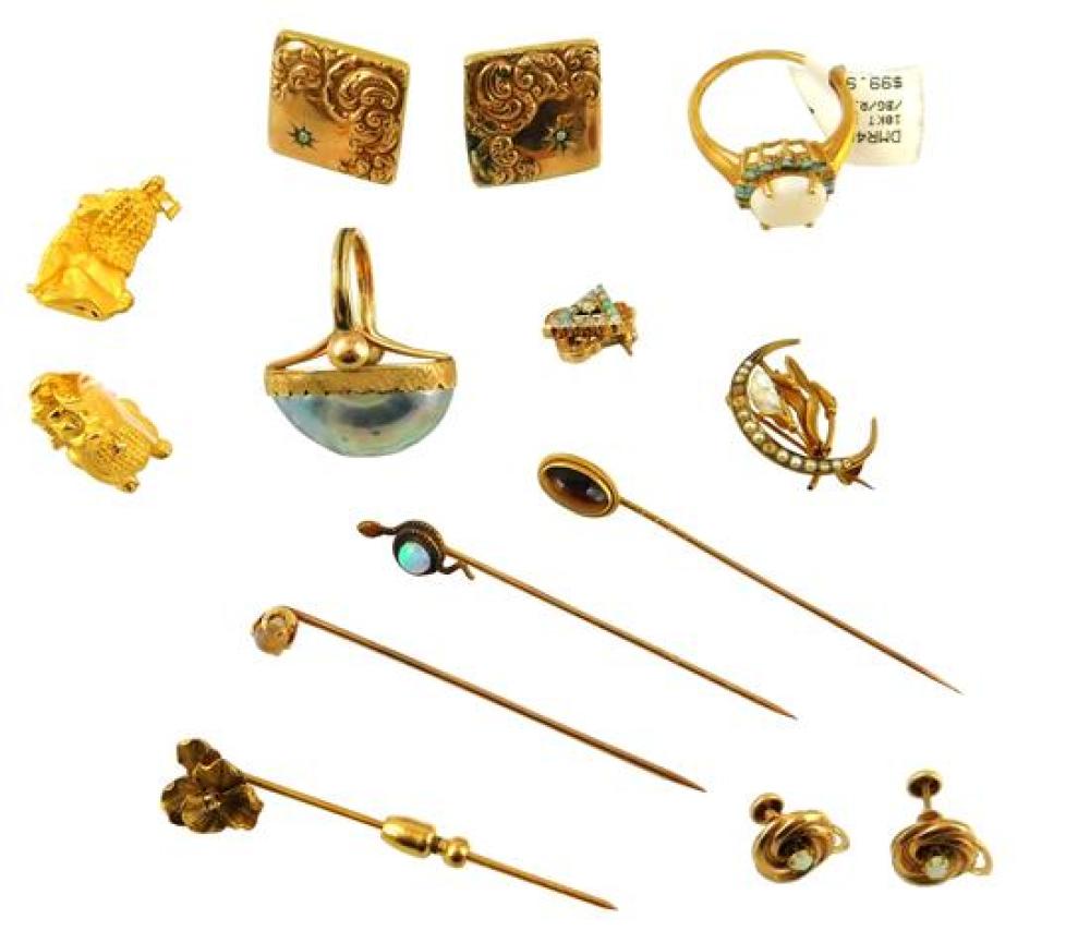 Appraisal: JEWELRY Twelve pieces of K K and K yellow gold