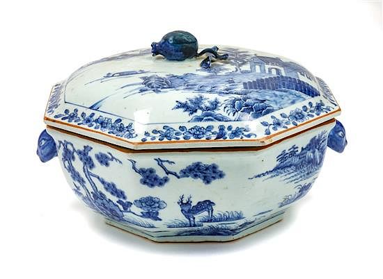 Appraisal: A Chinese Export Porcelain Lidded Tureen Height x width x