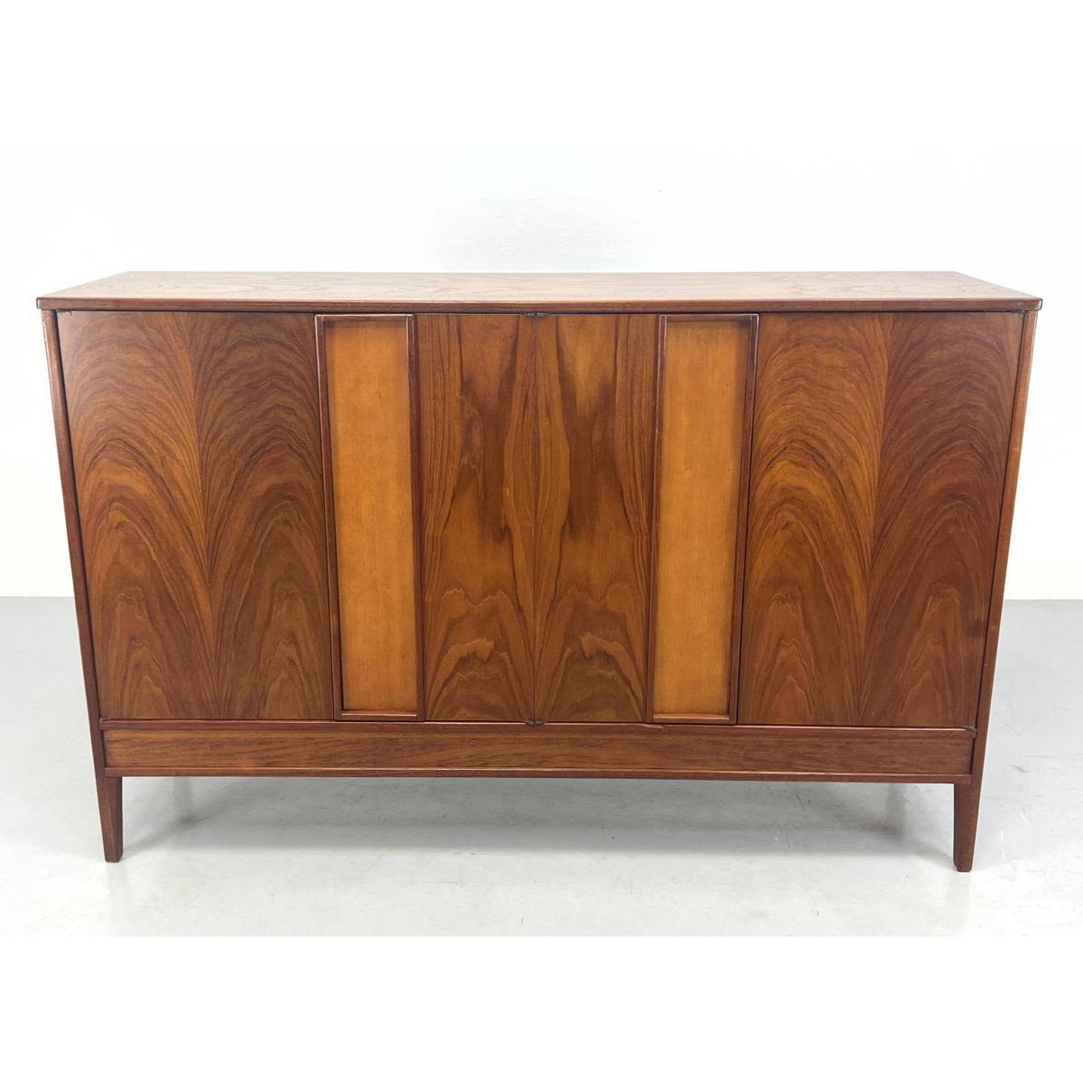 Appraisal: Mid Century Modern Teak Tall Sideboard Credenza Bar Cabinet Doors