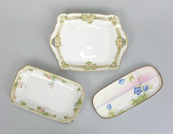 Appraisal: Three Nippon Porcelain Dishes Three hand decorated Nippon porcelain dishes