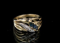 Appraisal: A Ladies' Sapphire And Diamond Ring A ladies' ring in