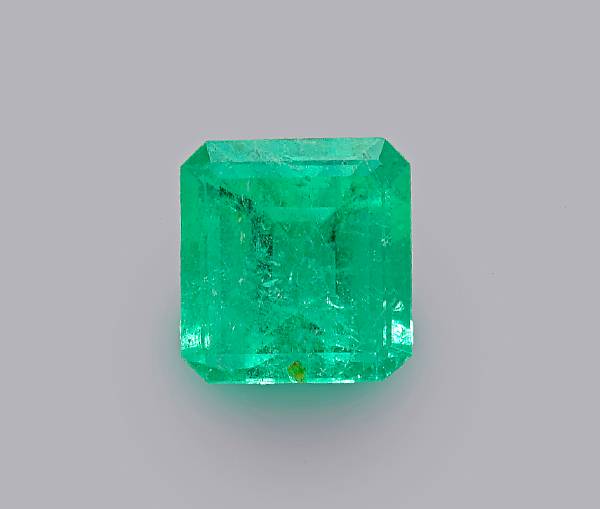 Appraisal: A collection of sixteen unmounted emeralds weighing a total carats