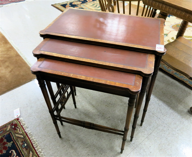 Appraisal: A NESTING SET OF THREE OCCASIONAL TABLES American Federal style