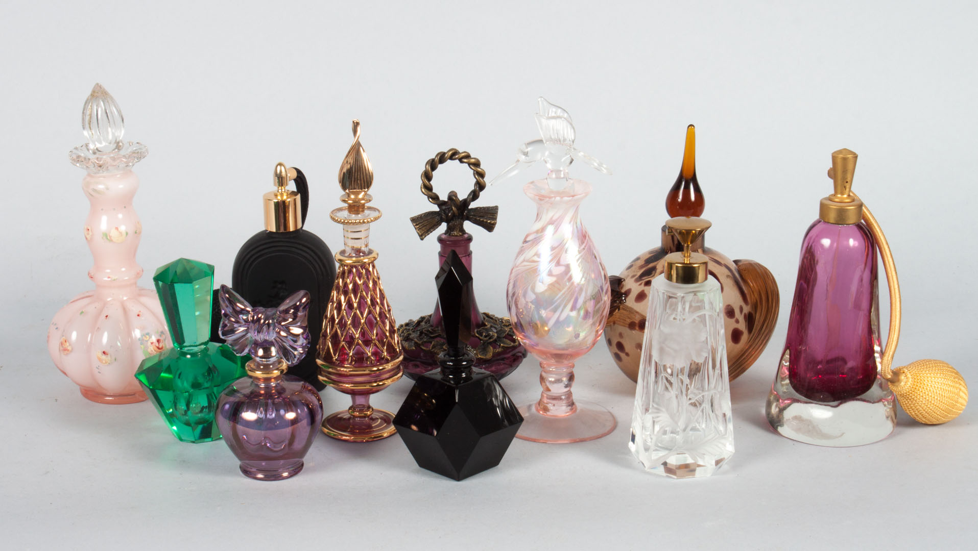 Appraisal: Large assortment of glass scent bottles atomizers some Continental many