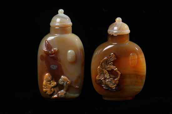 Appraisal: TWO CHINESE CAMEO AGATE SNUFF BOTTLES th century Flattened ovoid-form