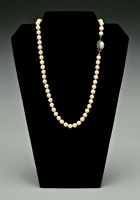 Appraisal: Cultured pearl opal necklace round cream rose pearls to mm