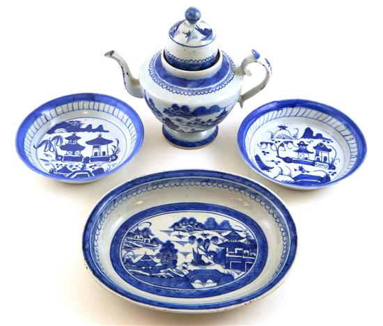 Appraisal: ASIAN Chinese Export porcelain blue and white four pieces most