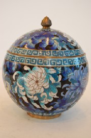 Appraisal: CHINESE CLOISONNE LIDDED VASE