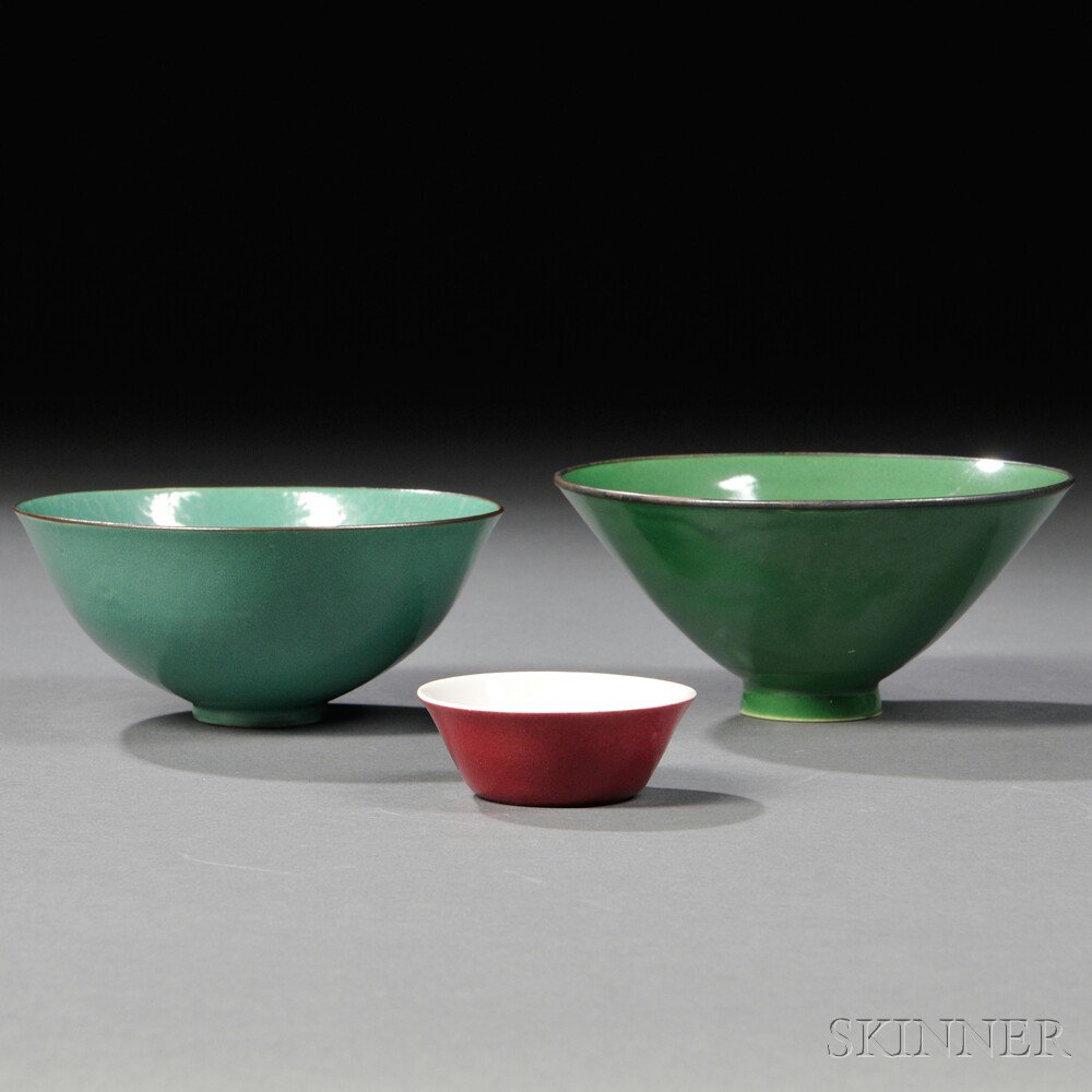 Appraisal: Three Monochrome Porcelain Items China a conical green-glazed bowl with