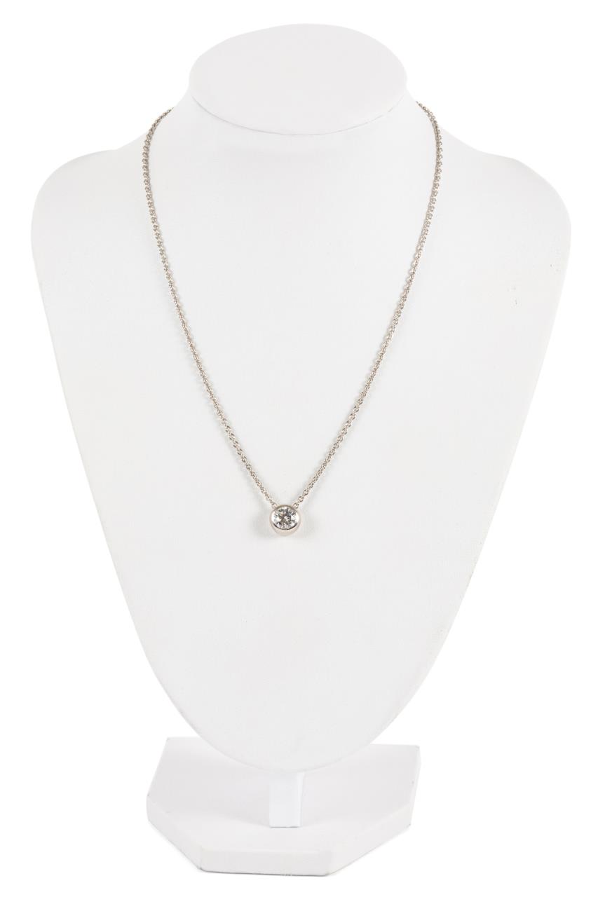 Appraisal: PLATINUM DIAMOND SOLITAIRE PENDANT ON CHAIN Platinum diamond solitaire pendant