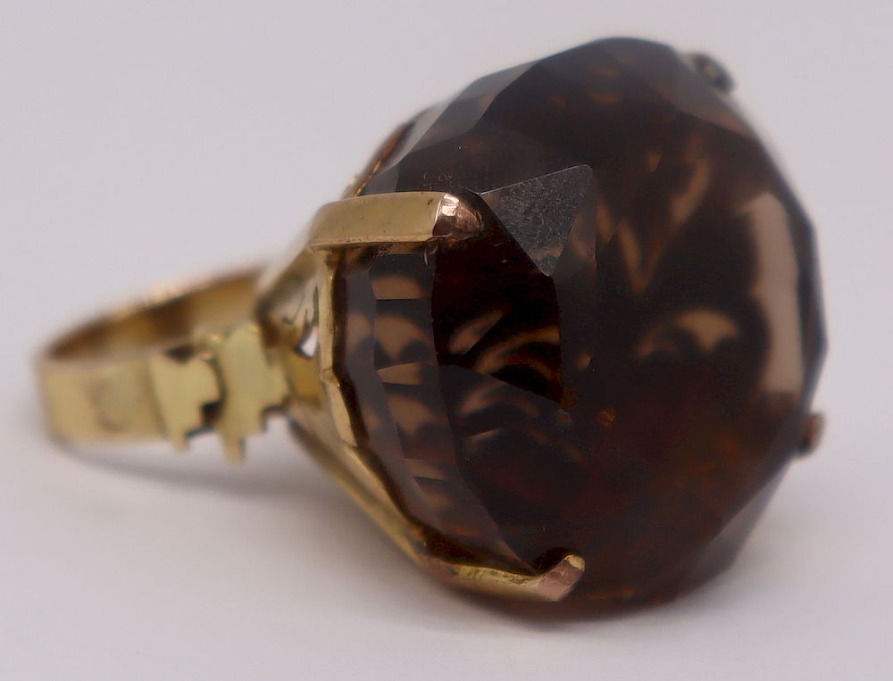 Appraisal: JEWELRY kt Gold and Smoky Quartz Cocktail Ring Large kt