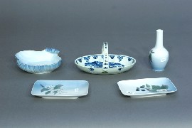 Appraisal: Four dishes one in the shape of a basket by