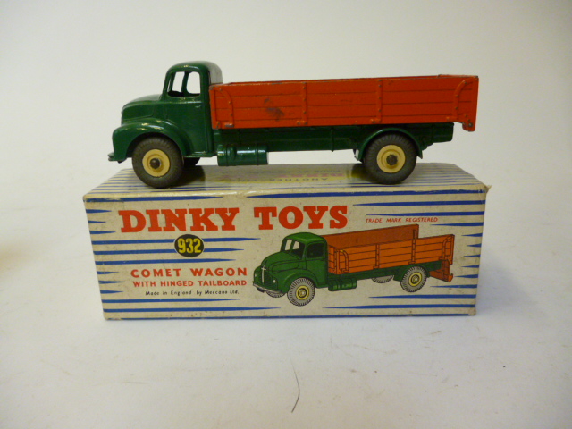 Appraisal: Comet wagon with hinged tailboard green orange boxed G