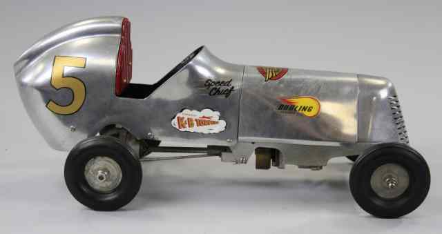 Appraisal: SPEED CHIEF TETHER RACER WITH HORNET ENGINE Classic aluminum body