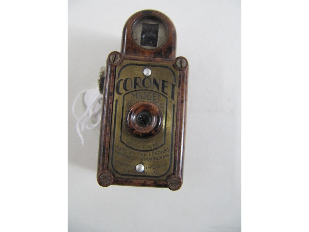 Appraisal: Coronet miniature bakelite cased camera