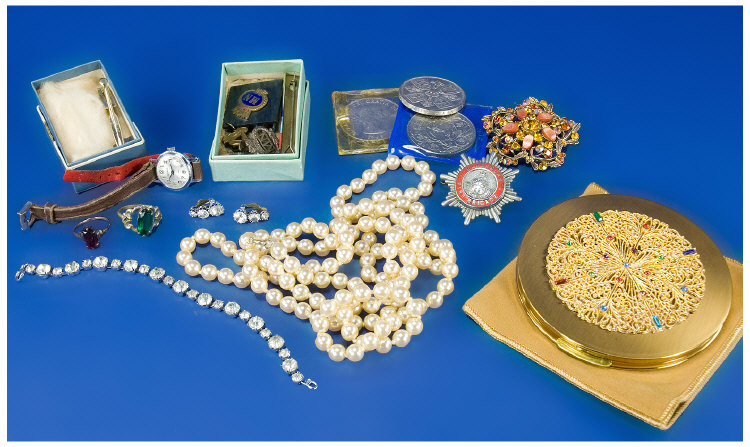 Appraisal: Misc Lot Of Costume Jewellery And Collectables Comprising Faux Pearls