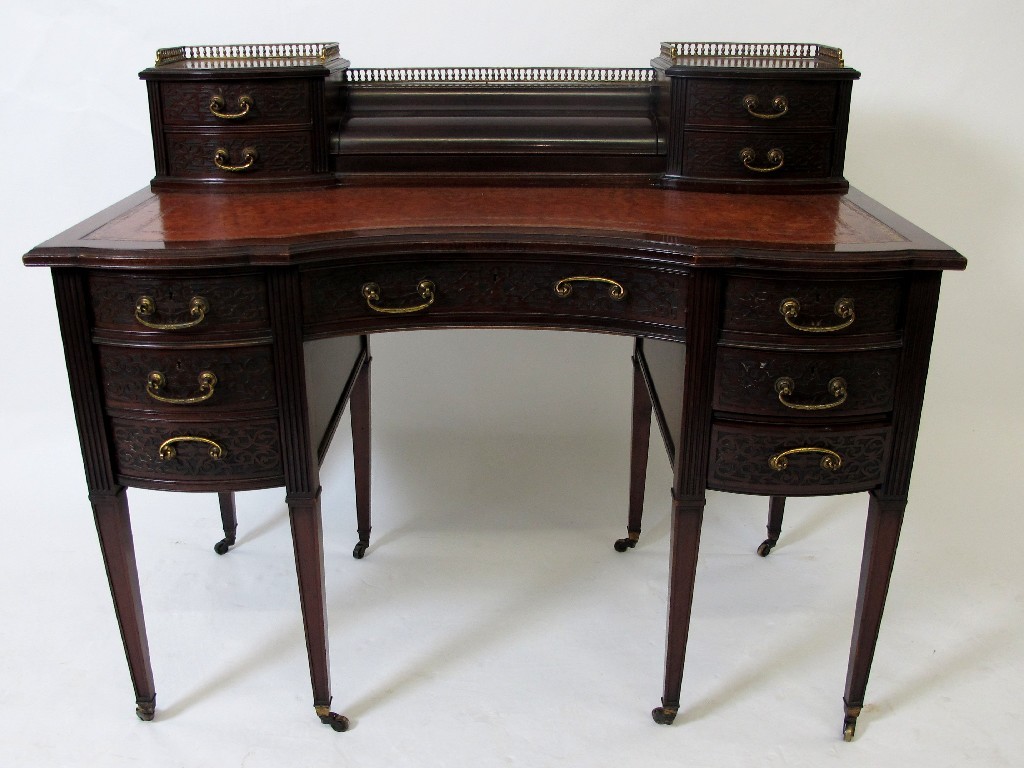 Appraisal: A good early th century mahogany desk in the style