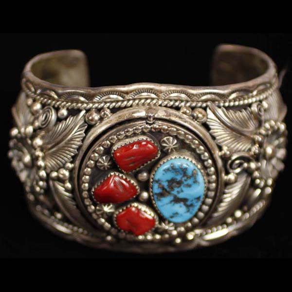 Appraisal: Superb vintage Navajo Native American Indian sterling silver cuff bracelet