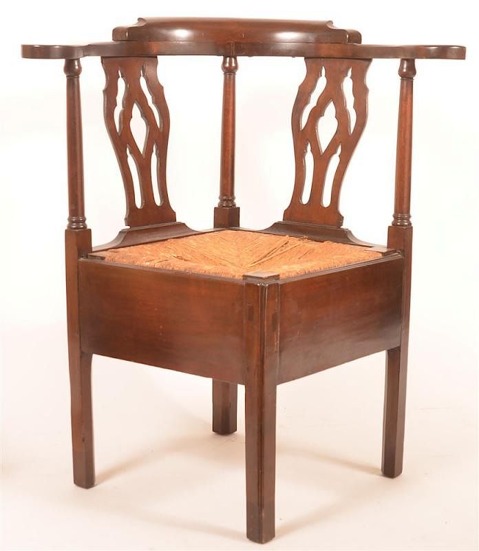 Appraisal: American Chippendale Mahogany Corner Chair American Chippendale Mahogany Corner Chair