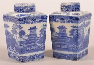 Appraisal: Pair of Blue Willow Porcelain Tea Caddies Pair of Blue