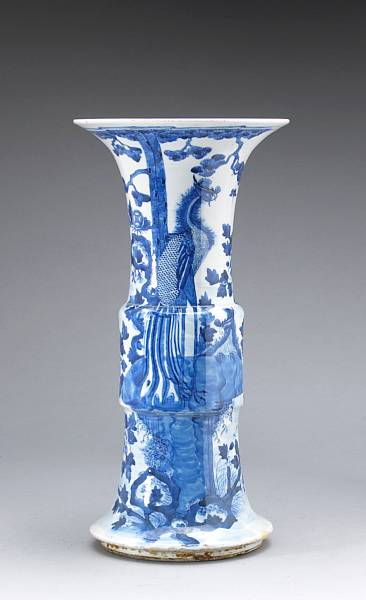 Appraisal: A blue and white porcelain beaker vase th Century Thickly