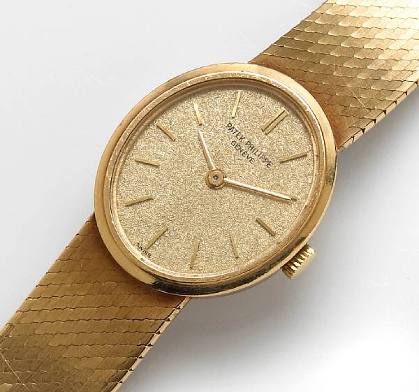 Appraisal: An eighteen karat gold lady's bracelet wristwatch Patek Phillipe Ref