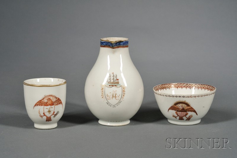 Appraisal: Three Chinese Export Porcelain Items early th century including a