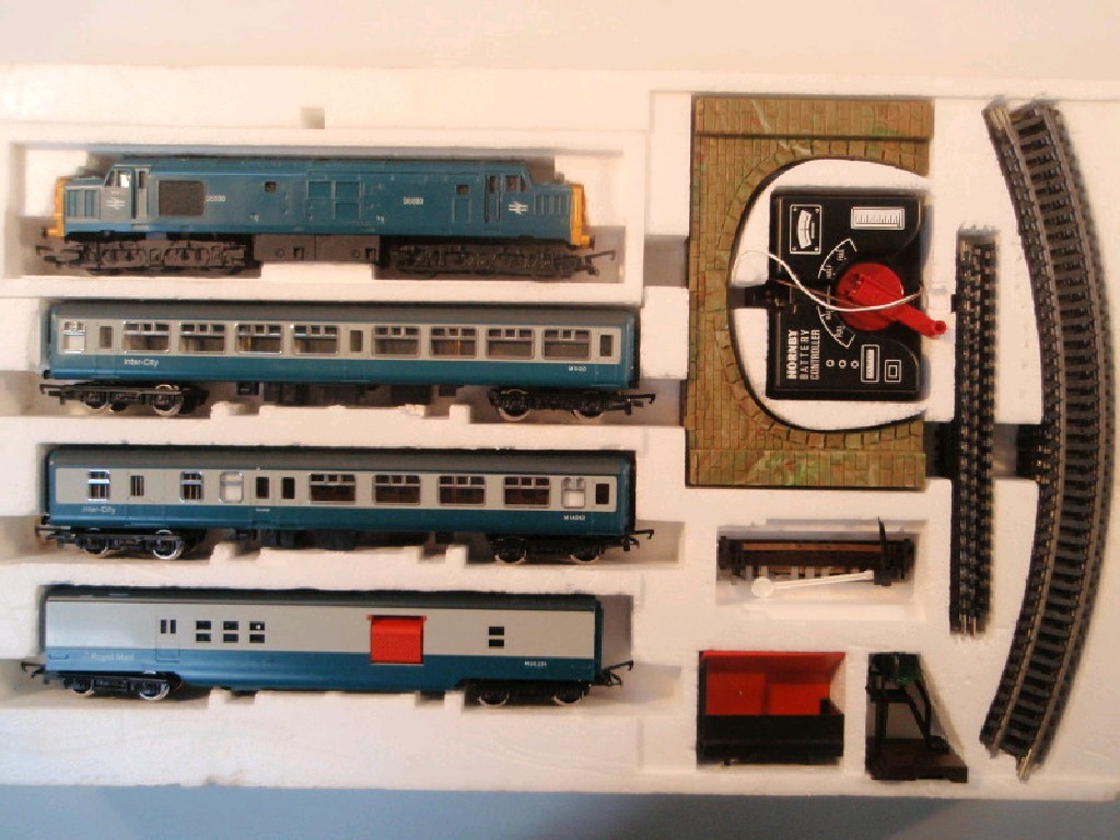 Appraisal: A Hornby railways electric train set boxed