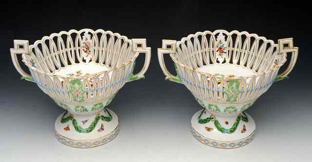 Appraisal: A PAIR OF BERLIN PORCELAIN COMPORTS OR TABLE CENTRES with