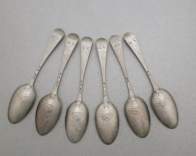 Appraisal: A set of six George II picture-back teaspoons with a