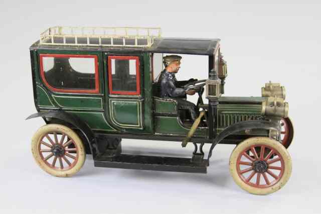 Appraisal: CARETTE LIMOUSINE c lithographed tin done in deep green with