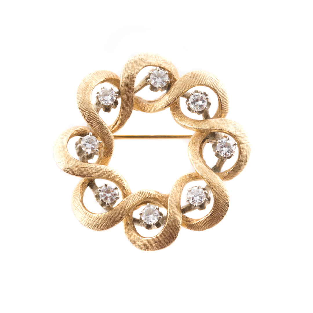 Appraisal: A Lady's Diamond Wreath Brooch in K Gold K yellow