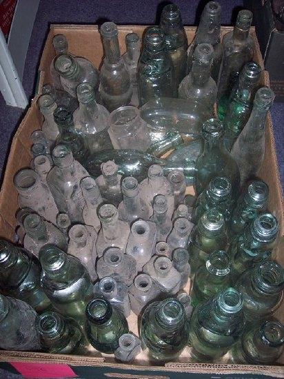 Appraisal: Sundry glass lemonade bottles with ball stoppers and sundry other