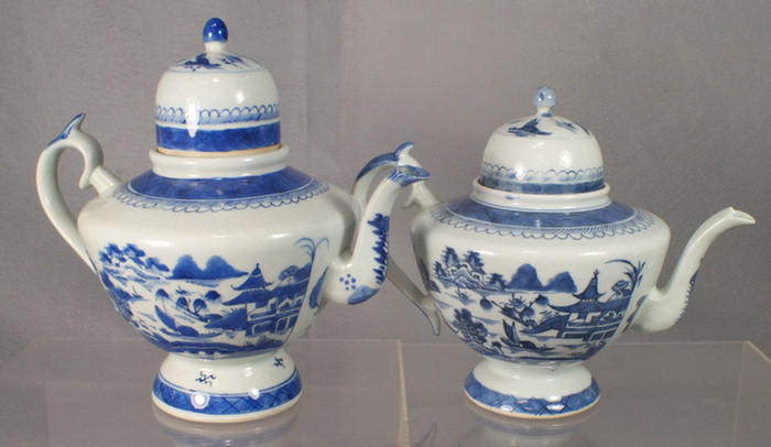 Appraisal: Chinese export porcelain Canton lot of dome top teapots c