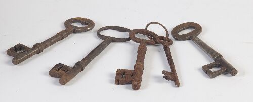 Appraisal: A collection of iron keys mainly th century and later