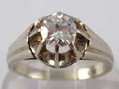 Appraisal: A white metal tests carat gold diamond solitaire ring the