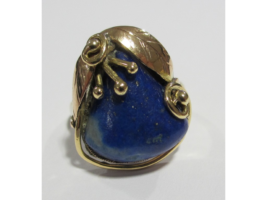 Appraisal: An Arts Crafts gold ring set with lapis lazuli